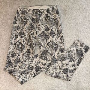 VS PINK Sport Active Leggings White Gray Pattern Medium EUC